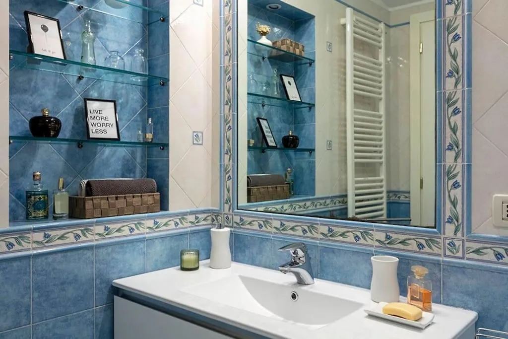 Life Is Roma Colosseo Apartment
