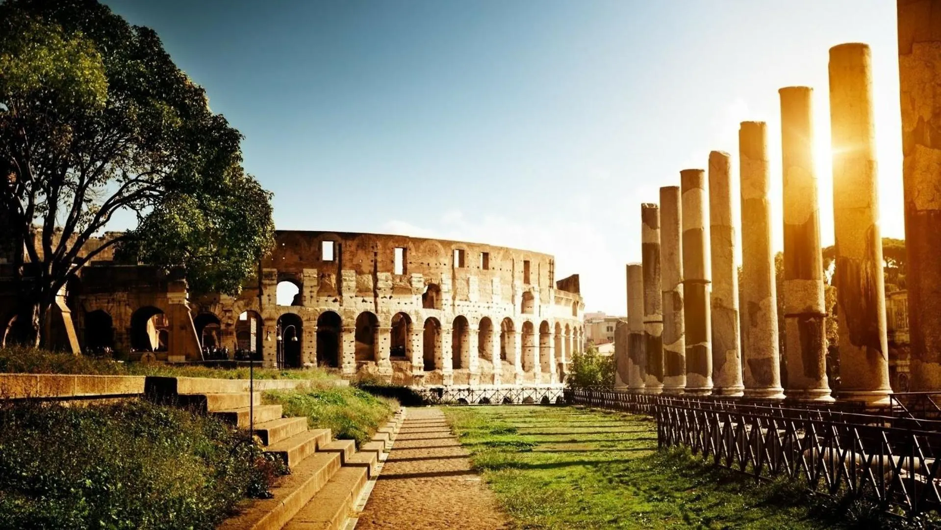 Life Is Roma Colosseo Italy